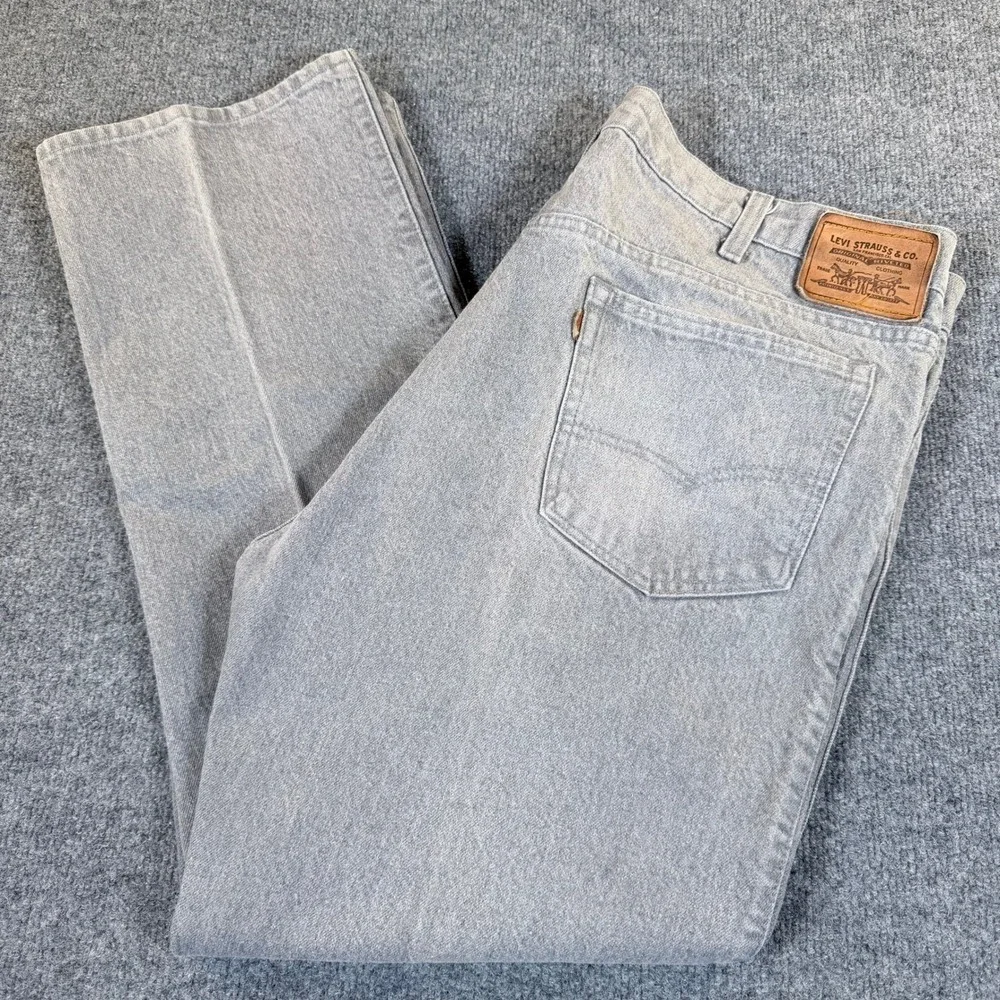 Vintage Levis For Men Jeans Gray Denim Relaxed Fit Straight Leg Y2K 90s #2832‎